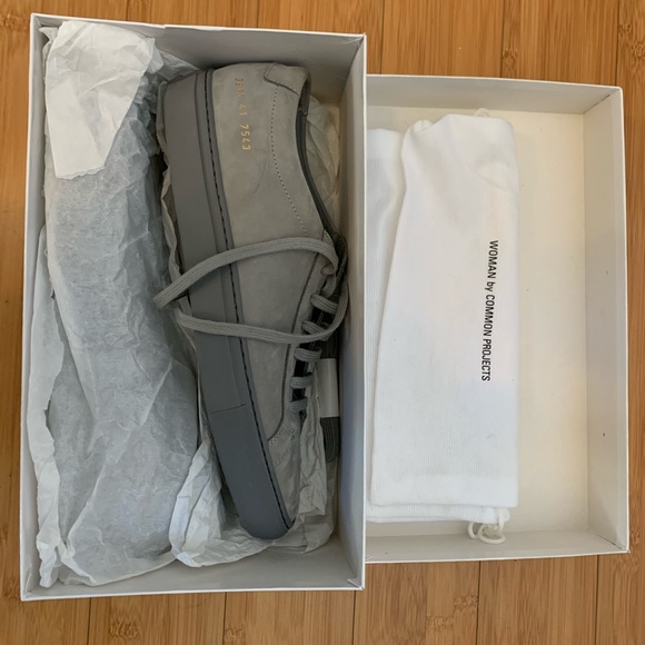 WOMAN by COMMON PROJECTS Sneaker - Picture 5 of 8